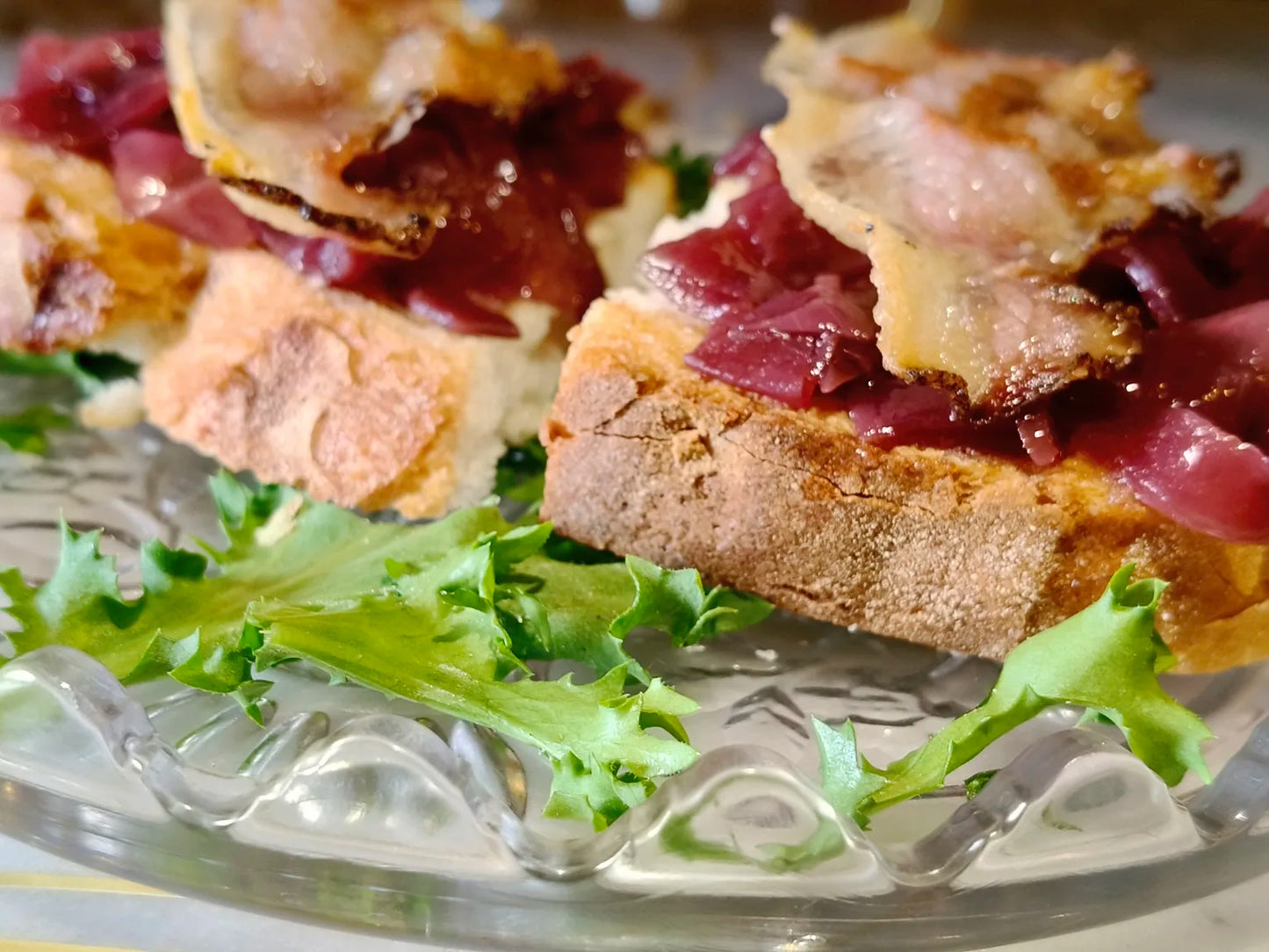 Bruschetta con cipolla rossa di Tropea.